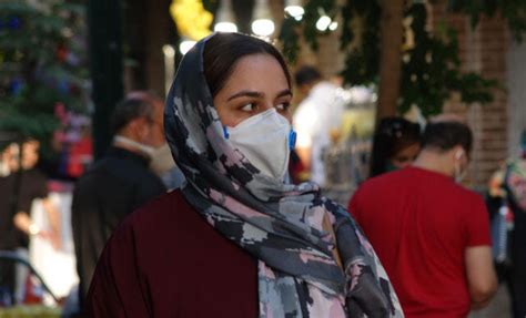 İ­r­a­n­’­d­a­ ­m­a­s­k­e­ ­z­o­r­u­n­l­u­l­u­ğ­u­ ­g­e­t­i­r­i­l­d­i­